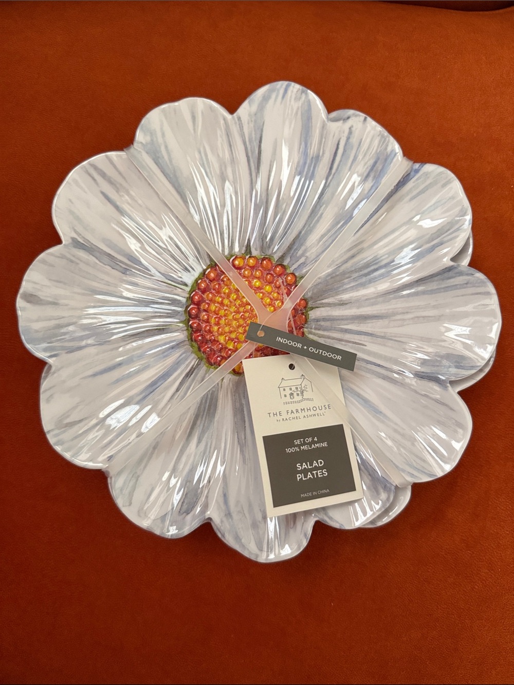 NWT Set-of-4 8.5” Melamine Daisy-shaped Salad Plates,The Farmhouse-RachelAshwell